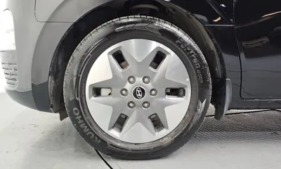 Hyundai Staria 2025, 15869 км, за 22993.06 USD