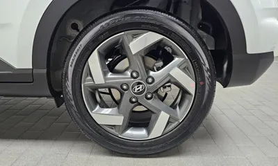 Hyundai Venue 2026, 4041 км, за 35447.03 USD - фото 21