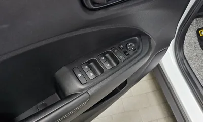 Hyundai Venue 2026, 4041 км, за 35447.03 USD - фото 27