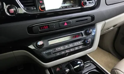 Kia Canival 2016, 181770 км, за 4957.7 USD - фото 17
