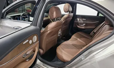 Mercedes-Benz E-Class 2022, 43507 км, за 29268.62 USD - фото 11