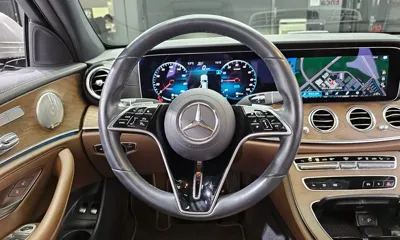 Mercedes-Benz E-Class 2022, 43507 км, за 29268.62 USD - фото 13