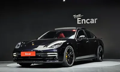 Porsche Panamera · 2021 год
