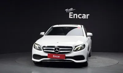 Mercedes-Benz E-Class 2018, 118835 км, за 10437.18 USD