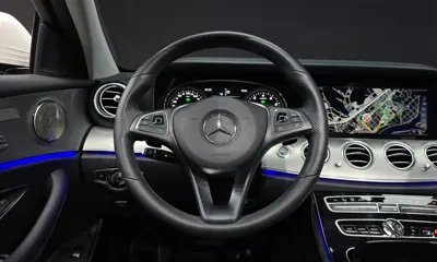 Mercedes-Benz E-Class 2018, 118835 км, за 10437.18 USD - фото 12