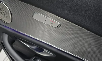 Mercedes-Benz E-Class 2018, 118835 км, за 10437.18 USD - фото 30