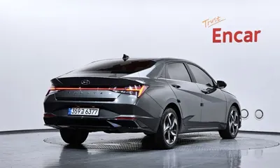 Hyundai Avante 2023, 54423 км, за 12241.97 USD