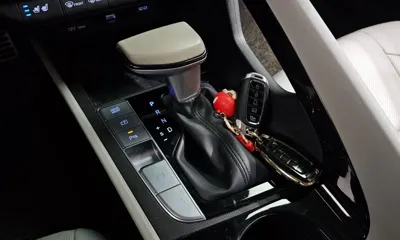 Hyundai Avante 2023, 54423 км, за 12230.04 USD - фото 9