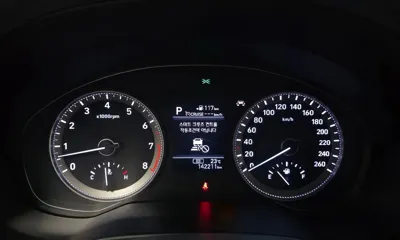 Hyundai Grandeur 2018, 142211 км, за 7548.9 USD - фото 8