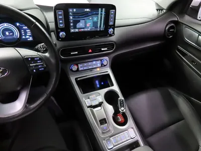 Hyundai Kona 2020, 151451 км, за 12012.6 USD - фото 10