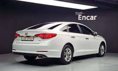 Hyundai Sonata 2016, 174973 км, за 4266.77 USD