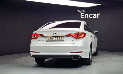 Hyundai Sonata 2016, 174973 км, за 4266.77 USD