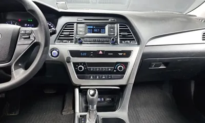 Hyundai Sonata 2016, 174973 км, за 4266.77 USD - фото 13