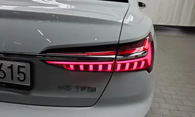 Audi A6 2021, 107036 км, за 15335.81 USD - фото 23