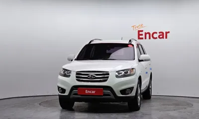 Hyundai Santafe 2012, 174212 км, за 2642.88 USD