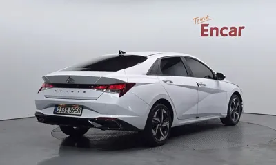Hyundai Avante 2021, 55645 км, за 10699.75 USD