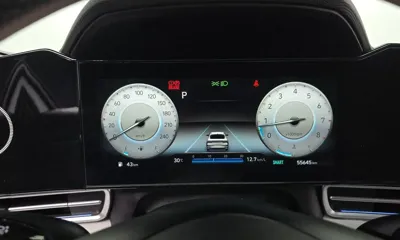 Hyundai Avante 2021, 55645 км, за 10618.9 USD - фото 8