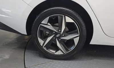 Hyundai Avante 2021, 55645 км, за 10618.9 USD - фото 28