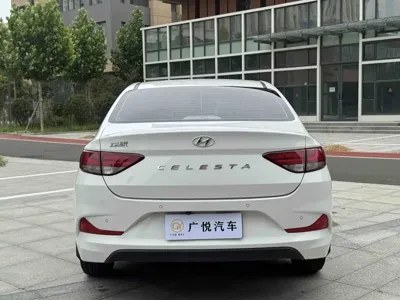 Hyundai Elantra 2021, 62000 км, за 5569.55 USD