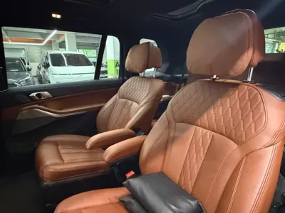 BMW X7 2023, 54421 км, за 63458.53 USD - фото 9