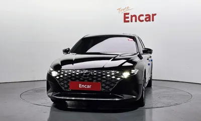 Hyundai Grandeur 2022, 123957 км, за 14768.2 USD