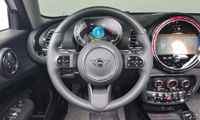 MINI Clubman 2024, 5324 км, за 23565.71 USD - фото 14
