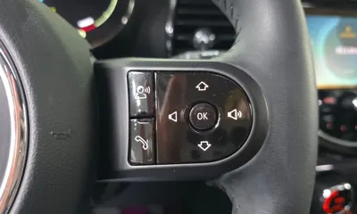 MINI Clubman 2024, 5324 км, за 23565.71 USD - фото 28