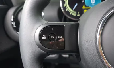 MINI Clubman 2024, 5324 км, за 23565.71 USD - фото 30