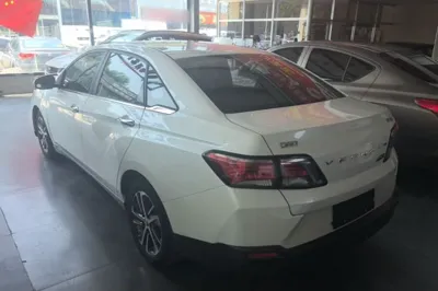 Venucia D60