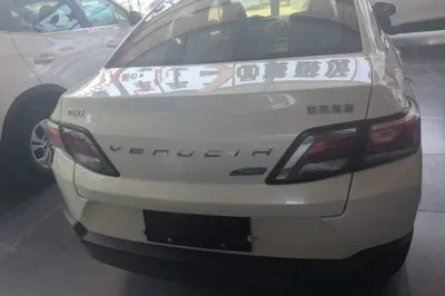 Venucia D60