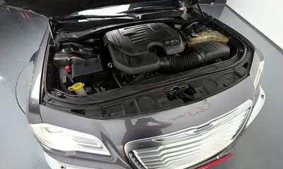Chrysler 300C 2014, 118429 км, за 5330.56 USD - фото 6