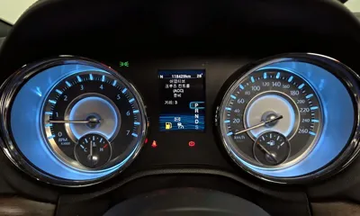 Chrysler 300C 2014, 118429 км, за 5330.56 USD - фото 8