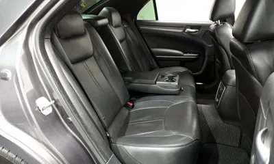 Chrysler 300C 2014, 118429 км, за 5330.56 USD - фото 12