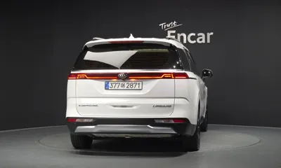Kia Canival 2021, 79949 км, за 16381.71 USD