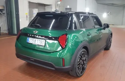 MINI Cooper 2025, 4105 км, за 23442.07 USD