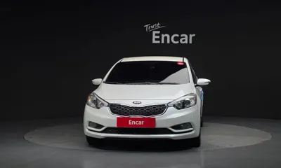 Kia K3 2015, 129133 км, за 4304.63 USD