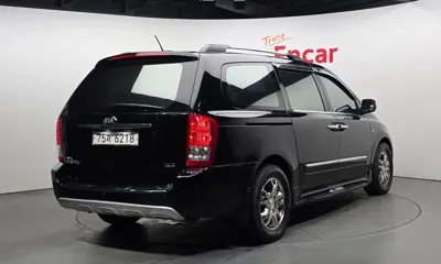 Kia Canival 2013, 202790 км, за 2955.86 USD