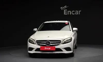 Mercedes-Benz C-Class 2019, 74433 км, за 12611.32 USD