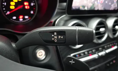 Mercedes-Benz C-Class 2019, 74433 км, за 12611.32 USD - фото 9