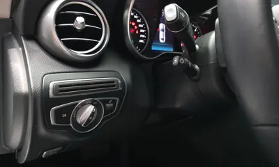 Mercedes-Benz C-Class 2019, 74433 км, за 12611.32 USD - фото 18