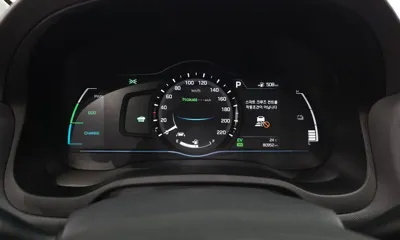 Hyundai Ioniq 2016, 80952 км, за 9051.24 USD - фото 8