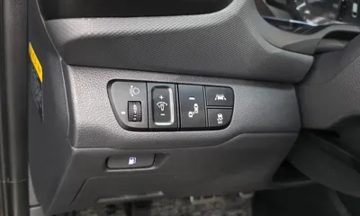 Hyundai Ioniq 2016, 80952 км, за 9051.24 USD - фото 16