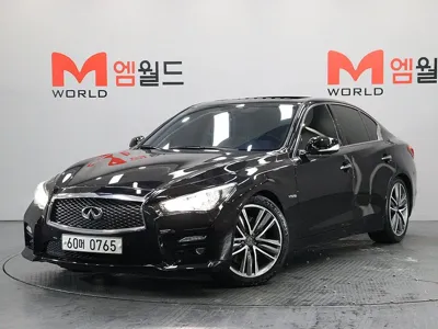 Infiniti Q50 · 2015 год