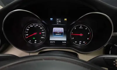 Mercedes-Benz C-Class 2017, 169977 км, за 8704.41 USD - фото 8