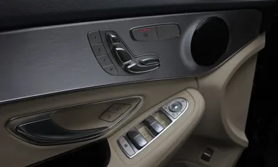 Mercedes-Benz C-Class 2017, 169977 км, за 8704.41 USD - фото 18