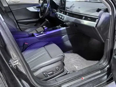Audi A4L 2022, 57000 км, за 21873.44 USD - фото 12