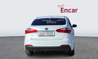 Kia K3 2015, 51887 км, за 4553.74 USD