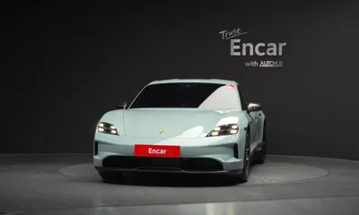 Porsche Taycan 2025, 13452 км, за 95297.93 USD
