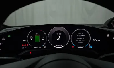 Porsche Taycan 2025, 13452 км, за 95297.93 USD - фото 8