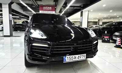 Porsche Cayenne 2023, 23402 км, за 76786.62 USD